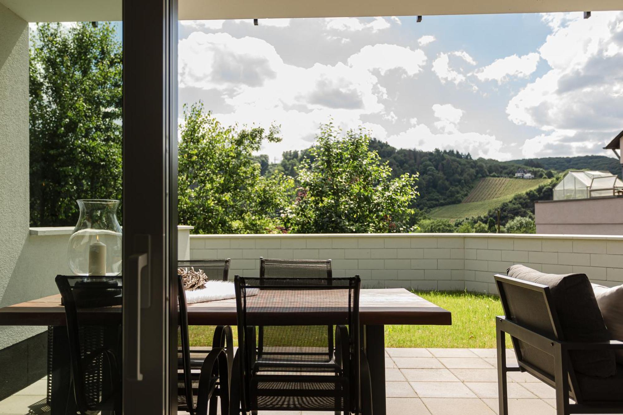 Luxusferienwohnung Moselruhe Bullay Mit Grosser Terrasse Und Schoenem Ausblick エクステリア 写真